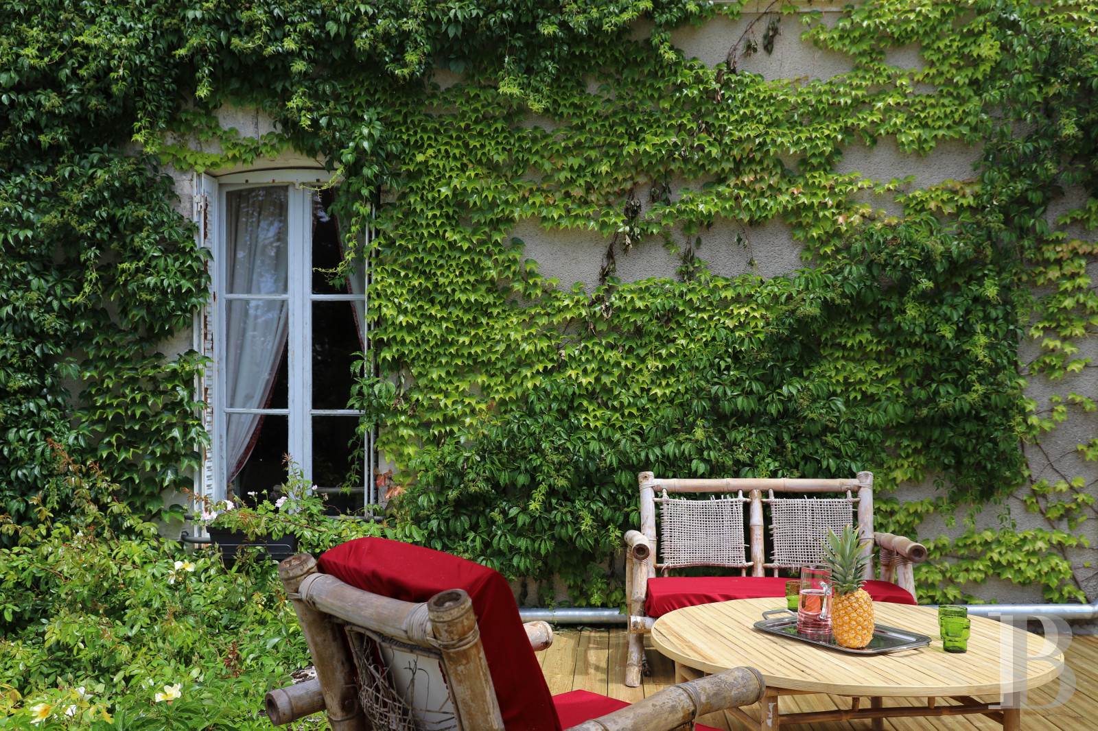 Dans l’Yonne, au sud d’Auxerre, un manoir du 19e siècle à l’orée d’un village - photo  n°5